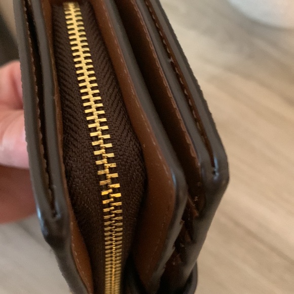 Michael Kors Jet Set Brown Travel Wallet NWOT - Picture 10 of 11